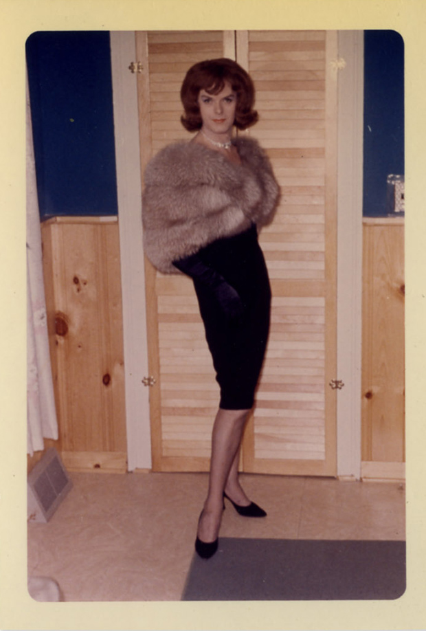 Portraits of Heterosexual Cross-Dressers Having a Ball in the 1950s ...