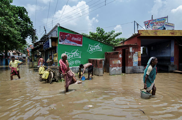 Shocking Photos of the Floods in West Bengal - Feature Shoot